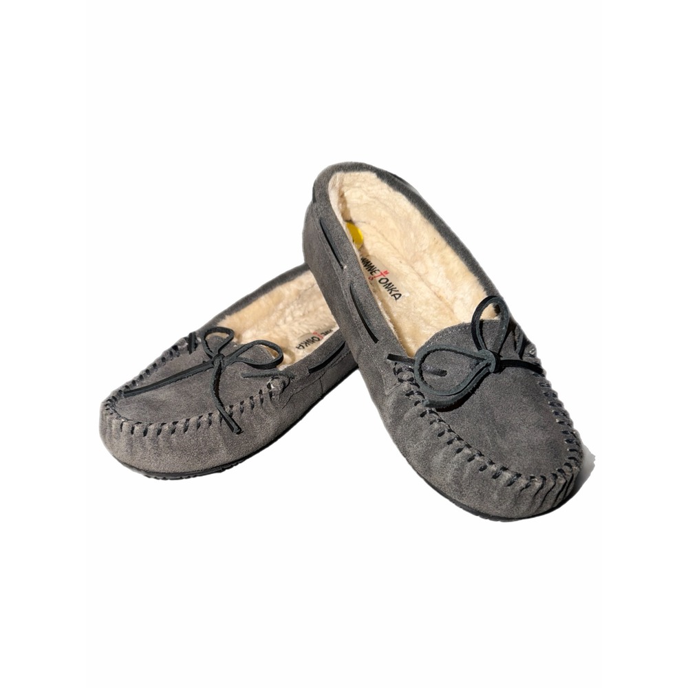 Minnetonka Cally Grey Suede Faux Fur Lined Moccasin Slippers Womens 6